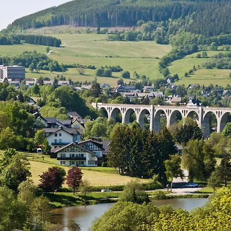 Komfort-fewo Gluecksgriff Mit Garten *