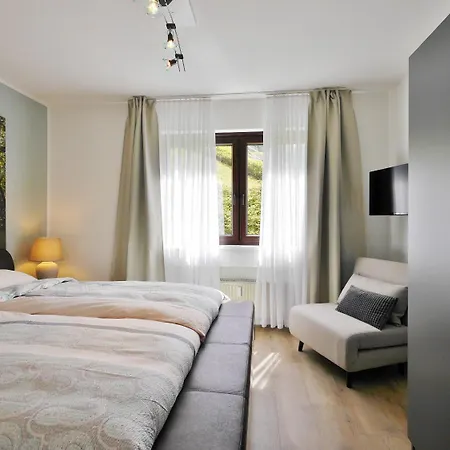 Komfort-fewo Gluecksgriff Mit Garten