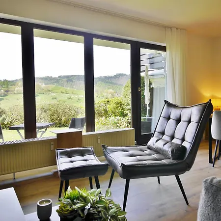 Komfort-fewo Gluecksgriff Mit Garten Apartment