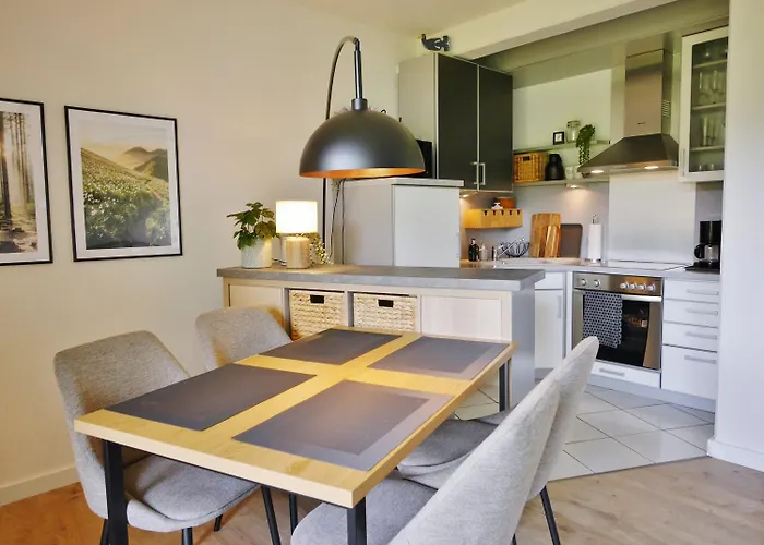 Komfort-fewo Gluecksgriff Mit Garten Апартаменты *